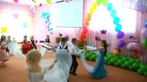 танец с полотнами