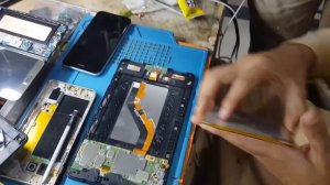Замена экрана Samsung Galaxy Tab A Cracked Screen Replacement
