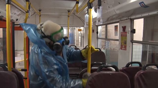 В Ульяновске продолжается дезинфекция общественного транспорта смотреть онлайн