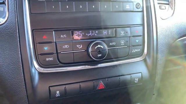 2012 Dodge Durango SXT AWD - 3 Row Seating! смотреть онлайн