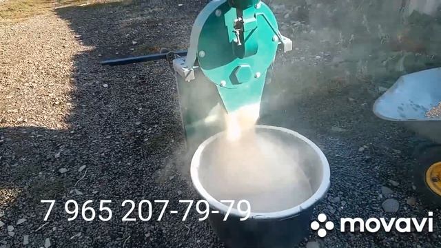 ДКУ дробилка кормовая универсальная молотковая , производительность 1 т 200кг 1 час. смотреть онлайн