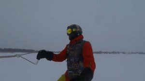 На лыжах за снегоходом