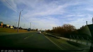 с. Исетское, Тюменской области - районный центр соседнего региона.