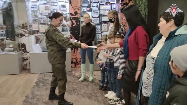 Письма от мобилизованных военнослужащих передали членам их семей в Свердловской области