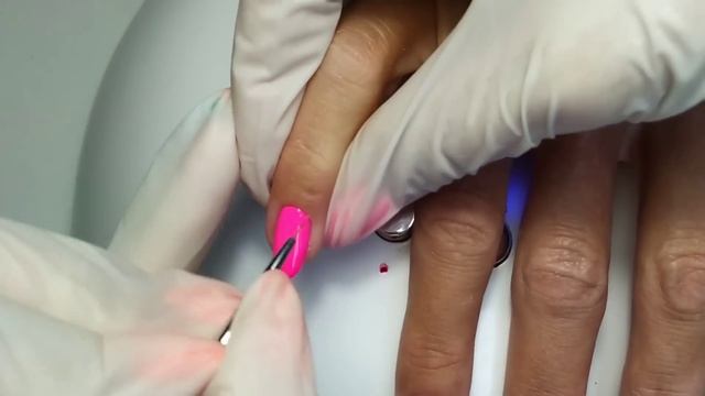 Быстрый и лёгкий дизайн ногтей в мазковой технике / ЯРКИЕ ногти / Нежный дизайн смотреть онлайн