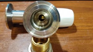 Регулировочный кран для отбора по пару (НЕ ШАРОВЫЙ) НА КЛАМПАХ,  угловой конусный кран / БЕЗ ЗВУКА