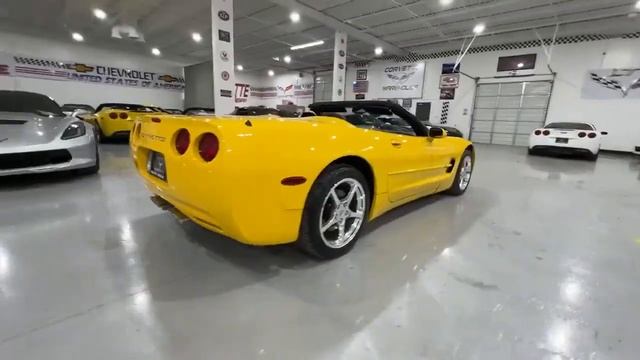 2001 Chevrolet Corvette Millennium Yellow CONV смотреть онлайн