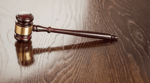 Со второй попытки: в Новосибирске осудили экс-депутата, сбившего ребенка