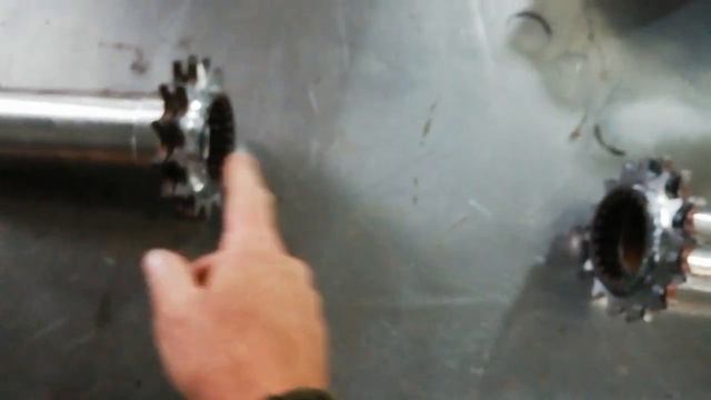 Бортоповоротный вездеход, супорта и цепи смотреть онлайн