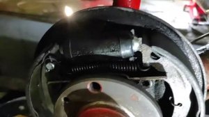 ВАЗ 2112. что делать если не тормозит колесо. не проходит ТО. гаражный доктор спешит к Вам на помощ