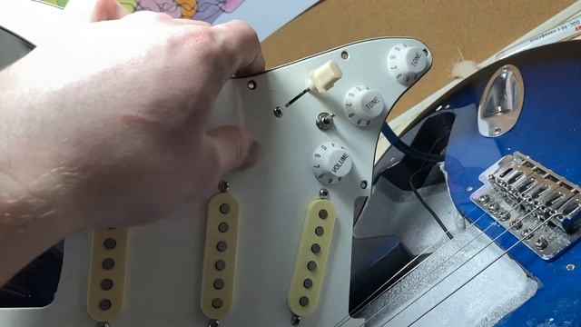 Интересная распайка стратокастера за копейки смотреть онлайн