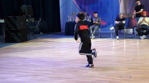 3/4 final 7-10 bboy Power Jet vs bboy Тайлунг - брейкданс чемпионат г.Москва
