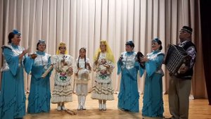 Народный фольклорный ансамбль "Наза". Попури (татарские, башкирские, марийские, русские).