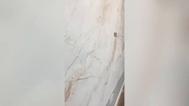 ⚠️КАК СДЕЛАТЬ ДЕКОРАТИВНУЮ ШТУКАТУРКУ В ТВ ЗОНЕ ПОД МРАМОР? ВЕНЕЦИАНКА. #декоративнаяштукатурка