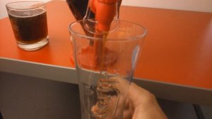 КРАН-ДОЗАТОР ДЛЯ PET БУТЫЛОК 2 ЛИТРА с Алиэкспресс Обзор Диспенсер для двух литровых бутылок