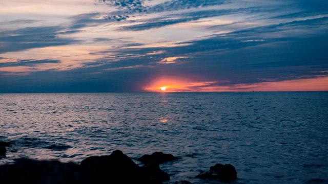 Будьте уверены, это самая красивая музыка. смотреть онлайн