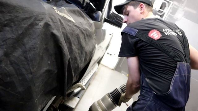 Mercedes GL 166. Ремонт пневмостоек