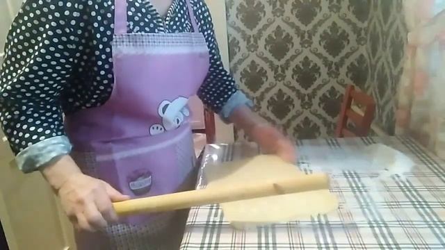 ПЕСОЧНЫЕ ПОЛОСКИ С АБРИКОСОВЫМ ДЖЕМОМ И ШОКОЛАДНОЙ ПОМАДКОЙ????И ГОТОВЛЮ ОБЕД?? смотреть онлайн