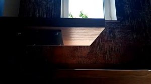 Монокосоур. Облицовка деревом лестниц на центральном косоуре.