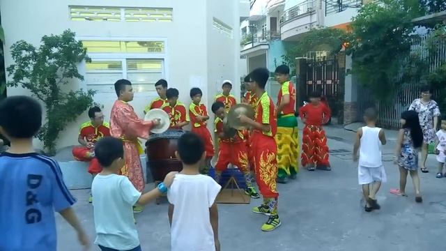 Вьетнам.Нячанг.Барабанщики 01.06.2016 смотреть онлайн