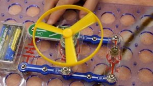 Электронный конструктор Знаток. 999 схем