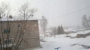 Февральский снегопад в апреле 2013г. Томская область..mp4