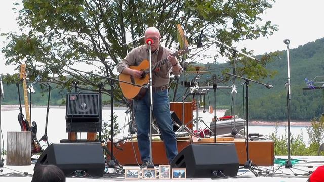 180818 和尚 「神の木」 смотреть онлайн