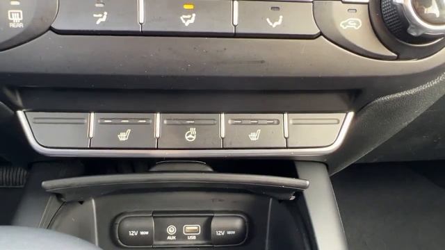 White 2019 Kia Sorento LX Review Kelowna BC - Kelowna Toyota смотреть онлайн