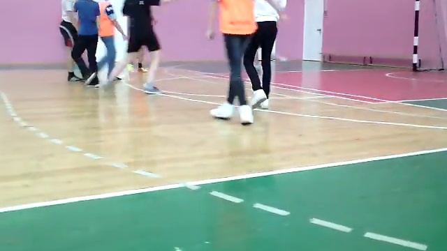 Что я делаю на физ-ре в школе. смотреть онлайн