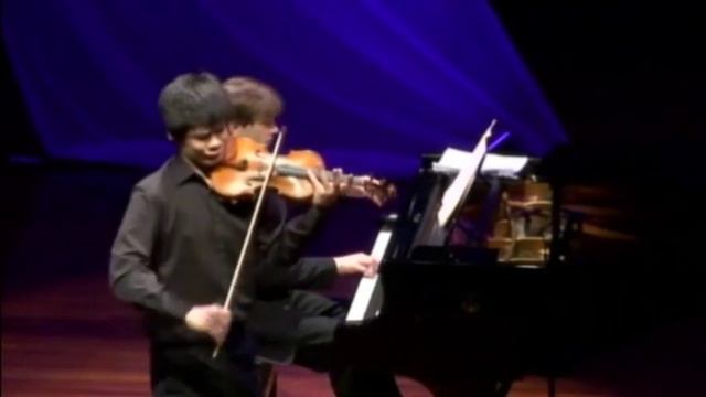 Mozart Violin Concerto No.4-2nd mov. Angelo Xiang Yu (1st Prize) at Menuhin Competition 2010 смотреть онлайн
