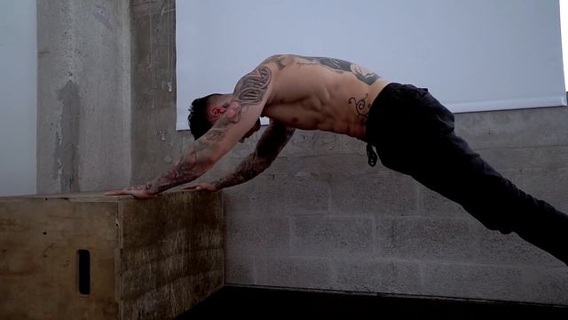 Home Tricep Workout (You Can Do Anywhere) смотреть онлайн