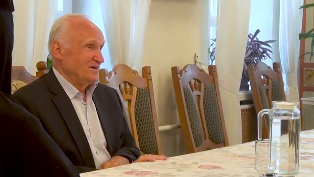 Блажен человек, который познает немощь свою беседа с насельницами Киржачского ж смотреть онлайн