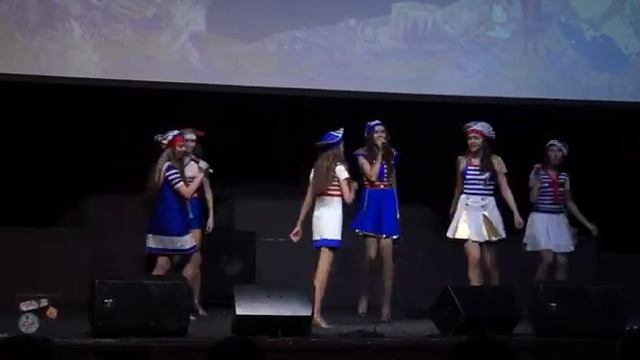 БЕЛОСНЕЖНЫЙ ПАРОХОДИК смотреть онлайн