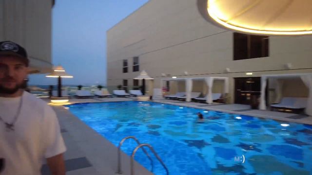 DUBAI VLOG| Обзор отеля, пляжи, тренировка в зале, жизнь в лучшем районе Дубая. смотреть онлайн