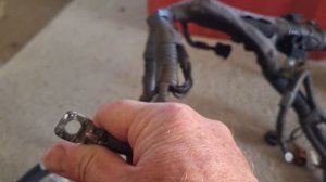 Toyota Hilux KUN15 KUN16 KUN25 KUN26 1KD engine loom earths location