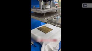 Формовочная машина для тиснения логотипа на ткань ZY-02