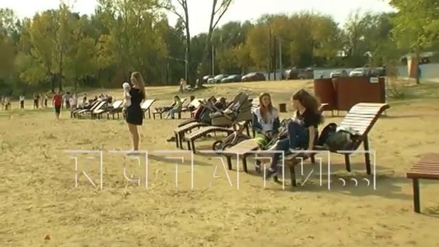 Благоустроенный пляж открылся в Ленинском районе смотреть онлайн