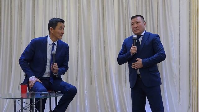 Сізге көмектесетін  10 минут. Айына 3 000 000$ оборот жасап жүрген кәсіпкер.