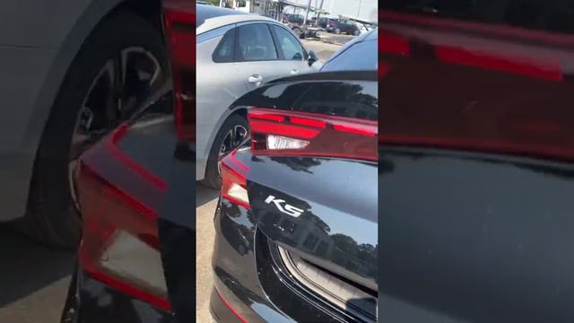 2022 Kia k5 Black with red interior all new for 2022 смотреть онлайн