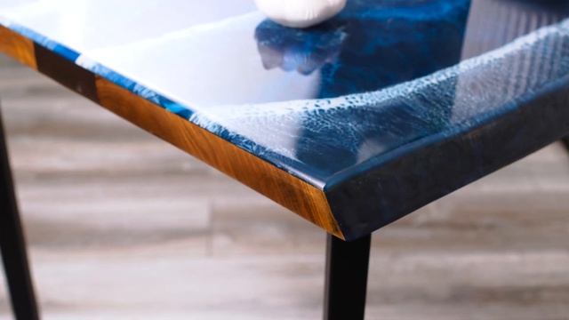 Стол из эпоксидной смолы "Волна" смотреть онлайн