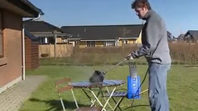 садовая щетка.flv смотреть онлайн