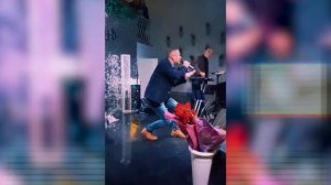 Александр Закшевский. Бокал игристого вина.