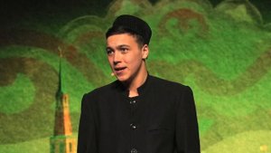 Хайруллин Айзат, 17 яшь. Татар сүзе бәйгесе җиңүчеләре.