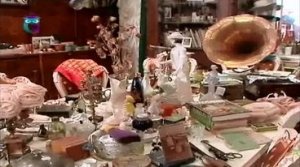 Галерея "Бабушка". Экспозиция музея - тысячи предметов ушедших эпох