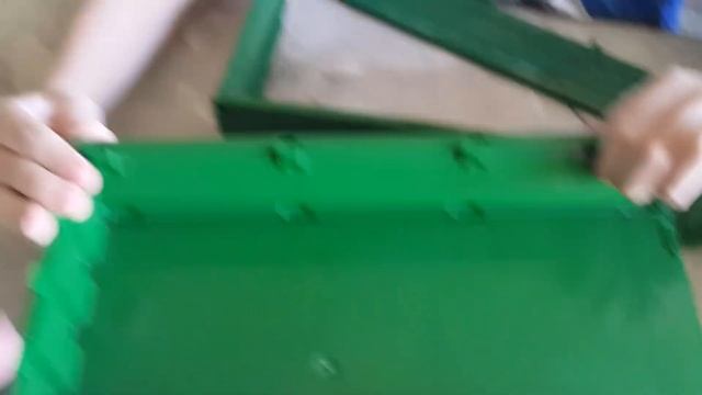 BRUDER - John Deere 7930. Модель 1:16. Трактор с погрузчиком и прицепом. смотреть онлайн