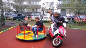 Скутер + карусель