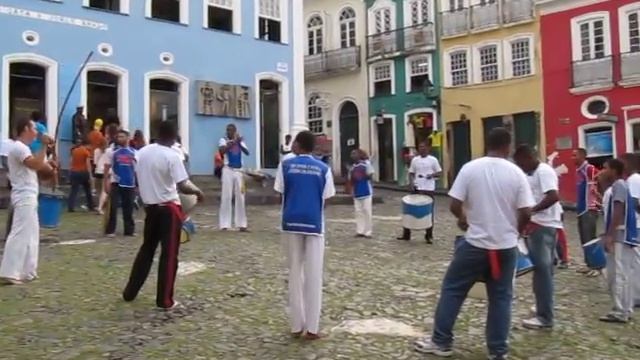 capoeira drum circle in pelourinho смотреть онлайн