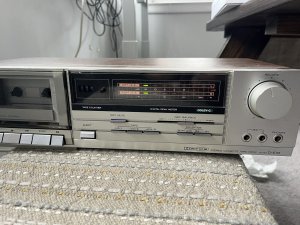 Стереокассетная дека Hitachi D-E33-Япония-Январь -1982-года