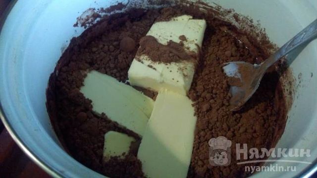 Сладкая колбаска из печенья