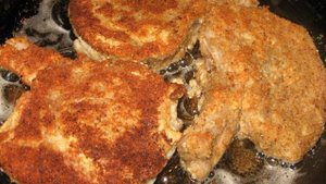 Свиная котлета на косточке